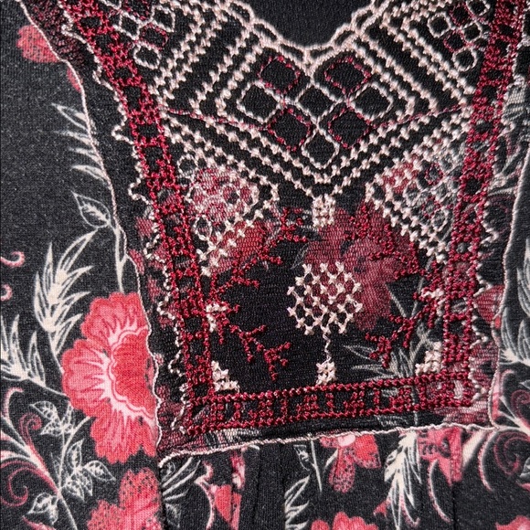 Almost Famous Black and Red Floral Blouse whimsigoth festival boho cottagecore - Picture 3 of 10